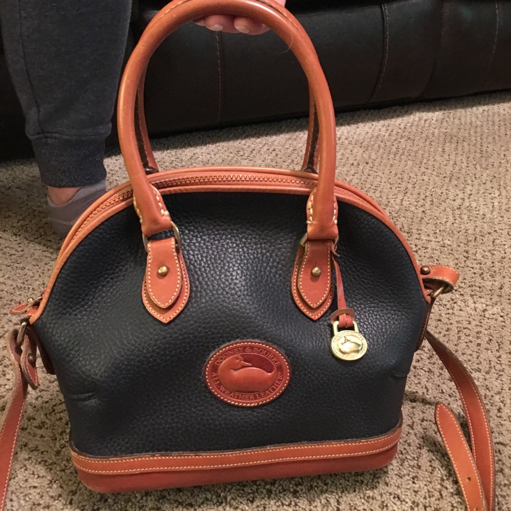 Dooney & Bourke vintage navy and tan shoulder bag